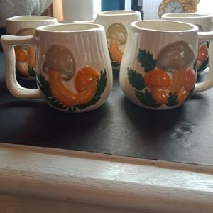 5 vtg Arnel mugs